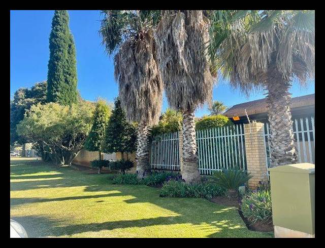 3 BEDROOM HOUSE FOR SALE IN BIRCHLEIGH